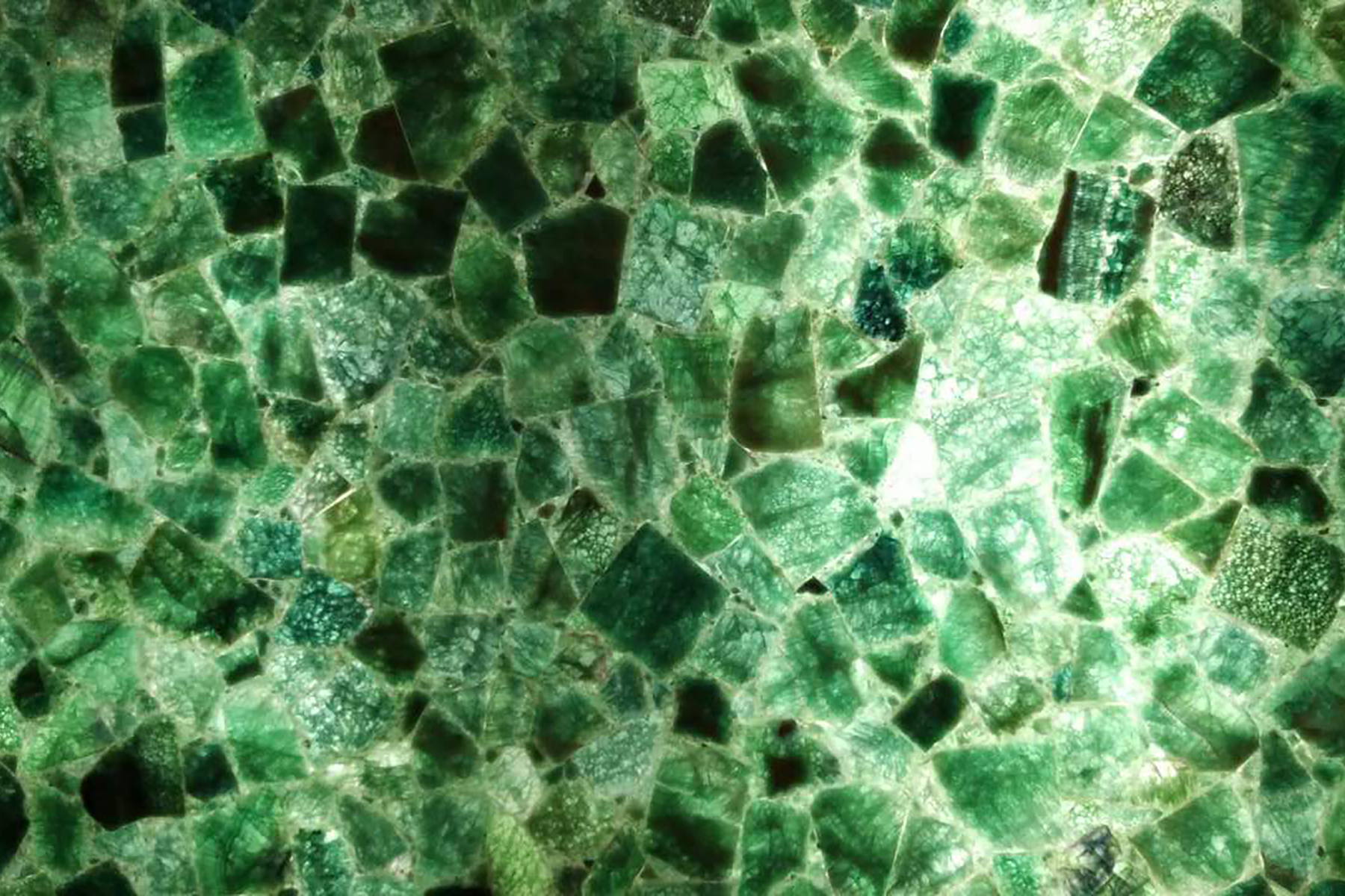 Green Crystal Semi Precious Stone